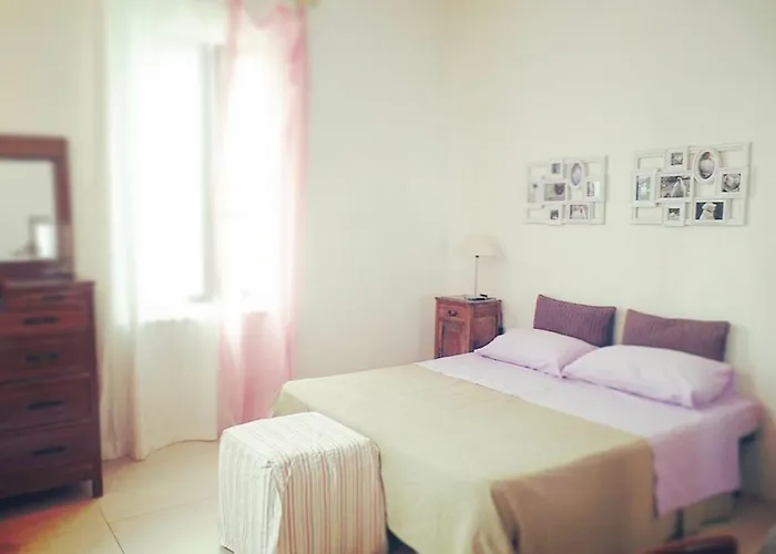 Glicine Bed and Breakfast 3*